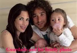 Vanaf het moment dat ik zwanger was, heeft hij al een heel sterke band met de baby. Andres Guardado Biography Bio Salary Career Net Worth Earnings Nationality Soccer Market Value