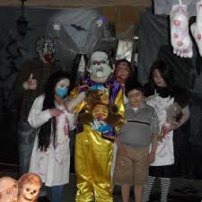 Esta es la primera película que ambos dirigen desde 'nightlight', de 2015. Tepepan Hills Casa Del Terror Home Facebook