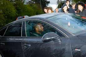 One of the best midfielders in the world, and definitely the one with the brightest smile! Leicester Stars Arrive At Jamie Vardy S House To Watch Chelsea Vs Spurs Ahead Of Potential Title Party Mirror Online