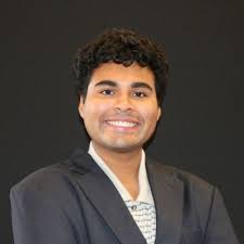 Last week, I had the incredible opportunity to attend EY's Future Leaders  Summit, where I joined over 1,500 interns from across the country for a  weekend of connection, inspiration, and growth. |