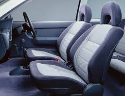 中年名車図鑑 2代目 ホンダ シティ トールボーイから一転 低重心 軽量化の2代目が活躍した意外なシーンとは getnavi web ゲットナビ 名車 ホンダ ワンダーシビック