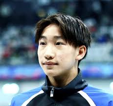 🚨 Pan Zhanle 🇨🇳, âgé seulement de 19 ans, vient de devenir le cinquième  nageur de l'histoire à descendre sous les 47s sur 100m nage libre. Le jeune  chinois a remporté