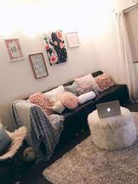 31 Insanely Cute College Apartment Living Room Ideas To Copy By Sophia Lee College Apartment Living Room College Apartment Decor Living Room Decor Apartment