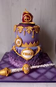 Gateau D Anniversaire Disney Descendant Descendants Cake Disney Birthday Cakes Descendants Party Ideas Birthdays