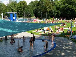 Fv 1920 hausen, frankfurt am main. Freibad Hausen Frankfurt Urban Sports Club