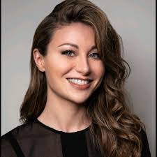 Evie Waller's Instagram, Twitter & Facebook