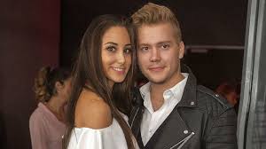 Vajna posztjában angolul azt írja, hogy el sem hiszi, hogy már 2 éve, hogy a wonder woman. Vajna Timea Huga Nem Akarja Hogy Noverehez Hasonlitsak 24 Hu