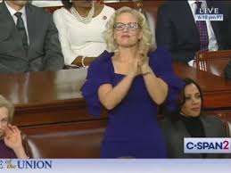 Senator kyrsten sinema is experimenting with pink hair, too, but not exactly in the same way. Kyrsten Sinema Wears Purple At President Trump S State Of The Union