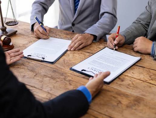 Addendum vs. Agreement: What's the Difference? | Icertis