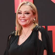Tana Rivera presenta su primera colección de moda inspirada en sus abuelas