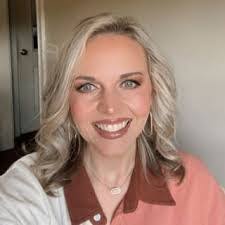 Cameron Giddens's Instagram, Twitter & Facebook