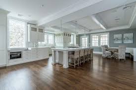 Open floor plan homes, those with no walls separating the kitchen, dining and/or living area, are all the rage today. The Tyranny Of The Open Floor Plan Linda Merrill