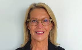 Tabitha Lovett's Instagram, Twitter & Facebook