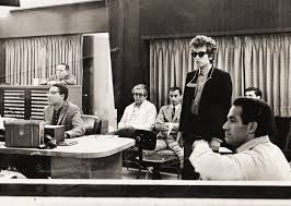 Highway 61 revisited (1965) chords fmaj7/c x33210 dm7 xx0211 intro c fmaj7/c c fmaj7/c c fmaj7/c c fmaj7/c verse c f g how does it feel. Bob Dylan Writing Like A Rolling Stone