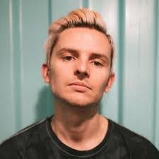 Sam Bowden's Instagram, Twitter & Facebook