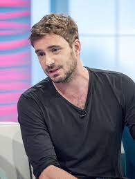 He trained at the bristol old vic theatre school. Coronation Street Blog Oliver Farnworth Reveals Secrets Of The Corrie Cellar