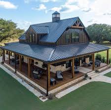 A barndominium with wraparound porch is my dream 😍🏠