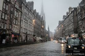 Tamaños que se muestran como altura x anchura. Los Tours De Fantasmas Y Del Miedo En Edimburgo