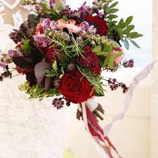 The best selection of royalty free maroon wedding vector art, graphics and stock illustrations. 47 Beautiful Bouquets For A Fall Wedding