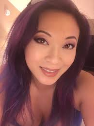 I'm still in Vegas, but it's time to chat SDCC though. I have decided to  take it easy this year, and not do any signings. I am very sorry to those  who