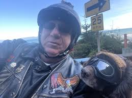 Beach towns in south carolina or georgia with bike communities?