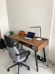 Kikayu, jual meja kantor, kursi kantor, meja makan dan perabot rumah. Meja Dan Kursi Kerja Informa Perabotan Rumah Di Carousell