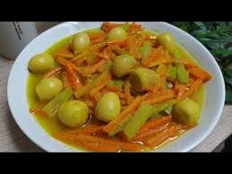 Resep gulai telur puyuh kentang ( resep masakan padang ) indonesian food recipe resep sayur tahu kuah santan telur puyuh by resep rahasia. Resep Sederhana Acar Telur Puyuh Masak Bumbu Kuning Youtube Food Vegetables Carrots