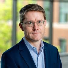 Paul Huck's Instagram, Twitter & Facebook