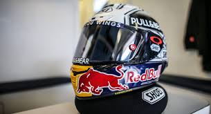 Replica race helmets is a site devoted to aggregating the best race replica helmets from the worlds of motogp, world superbikes, british superbikes, ama and more. Headlong Shoei In Motogp On Track Off Road Magazine