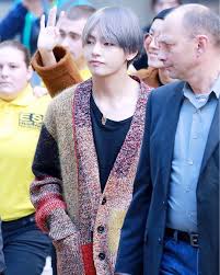 Top 10 Most Handsome K Pop Male Idols 2020 Kim Taehyung V Taehyung Taehyung