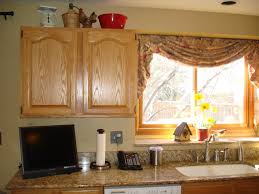Summer home arrivals are here! Kitchen Curtain Ideas Kitchen Window Treatments Home Style Country Kitch Kitchen Window Treatments Farmhouse Style Kitchen Curtains Vintage Kitchen Curtains