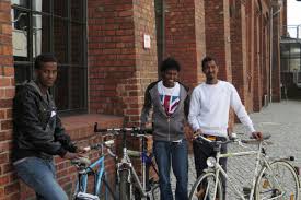 Wie Gefluchtete Und Einheimische Uber Das Fahrrad Zusammen Kommen