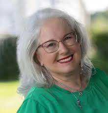 Would like to have a recommendation for a good nutritionist, thank you!