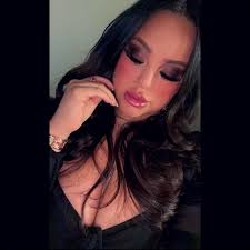 Jasmine Hannah's Instagram, Twitter & Facebook