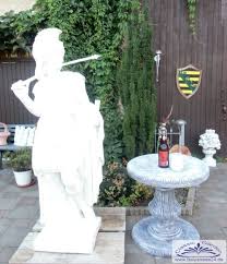 Garten runde steintische und bänke im freien. Kleiner Steintisch Fur Sitzgruppe Gartentisch Steinmobel Betonmobel