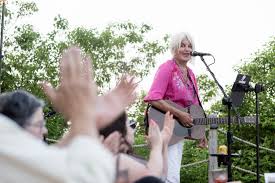 Singer-Songwriter Sarah James draws inspiration from ...