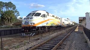 Orlando Sunrail Commuter Trains 100 109 Arriving And Departing At Orla Commuter Train Train Amtrak