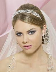 Pin By Wedding Dash On Wedding Headpieces Short Wedding Hair Wedding Hairstyles For Medium Hair Cute Wedding Hairstyles