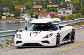 The agera r, based on the critically acclaimed agera, follows in the footsteps of the ccxr as it also runs on biofuel. Koenigsegg Agera R A Bar Raising Hypercar Lifestyle Gulf News