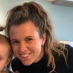 Julie Kappel's Instagram, Twitter & Facebook