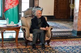 واشنګټن — د افغانستان پخواني ولسمشر حامد کرزي ویلي دي چې امریکا افغانستان ته تندروۍ د ختمولو او په جنګ ځپلي هېواد کې د استحکام دپاره راغلې وه خو نزدې د شلو وروسته په دواړو مقاصدو کې ناکامه شوې ده. Ø§Ø±Ú¯ Twitterissa Ù…Ø­Ù…Ø¯ Ø§Ø´Ø±Ù ØºÙ†ÛŒ Ø±Ø¦ÛŒØ³ Ø¬Ù…Ù‡ÙˆØ±ÛŒ Ø§Ø³Ù„Ø§Ù…ÛŒ Ø§ÙØºØ§Ù†Ø³ØªØ§Ù† Ø¨Ø§ Ø­Ø§Ù…Ø¯ Ú©Ø±Ø²ÛŒ Ø±Ø¦ÛŒØ³ Ø¬Ù…Ù‡ÙˆØ± Ù¾ÛŒØ´ÛŒÙ† Ø¯Ø§Ú©ØªØ± Ø¹Ø¨Ø¯Ø§Ù„Ù„Ù‡ Ø¹Ø¨Ø¯Ø§Ù„Ù„Ù‡ Ø±Ø¦ÛŒØ³ Ø´ÙˆØ±Ø§ÛŒ Ø¹Ø§Ù„ÛŒ Ù…ØµØ§Ù„Ø­Û€ Ù…Ù„ÛŒ Ùˆ ÙØ¶ÛŒÙ„ØªÙ…Ø¢Ø¨ Ø§Ø³ØªØ§Ø¯ Ø¹Ø¨Ø¯Ø±Ø¨ Ø§Ù„Ø±Ø³ÙˆÙ„ Ø³ÛŒØ§Ù Ø±Ù‡Ø¨Ø± Ø¬Ù‡Ø§Ø¯ÛŒ Ú©Ø´ÙˆØ±