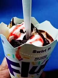 Adakah anda fikir anda mempunyai sakit tekak? Makan Aiskrim Mcflurry Black Forest Mcdonald Cerita Ceriti Ceritu Mamapipie