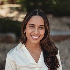 Caroline Ocasio's Instagram, Twitter & Facebook