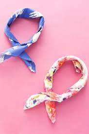 Make Like A French Girl With Easy Diy Ascot Scarves Diy Scarf Neck Scarves Hair Scarf Diy
