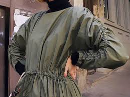 Whatever the occasion, polish off your look want to add soft textures to your outfit? 20 Cool Outfits That Show Us How To Wear A Turtleneck In 2019
