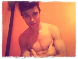 Alex arthur, mbe (born 26 june 1978) is a scottish former professional boxer and failed political candidate for the devolved scottish parliament.competing from 2000 to 2012, he held the wbo and wbo interim super featherweight titles in 2007. Julian Gomez Julianes94 Twitter