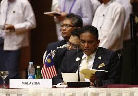 This practice is routine and is in line with article 41 of the vienna convention on diplomatic relations 1961, he added. Malaysia Izinkan Klub Olahraga Berlatih Tanpa Kontak Fisik Republika Online