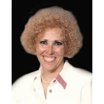 Kelly Farrington's Instagram, Twitter & Facebook