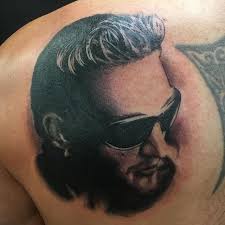 Though his star rose ever higher, layne staley's life had enough darkness to drown out even the brightest stage lights. 13 Amazing Layne Staley Tattoos Nsf Music Magazine