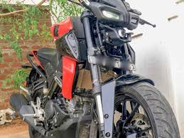 Colour options and price in india. Yamaha Mt15 Owner Installs Usd Forks From Ktm Duke 390 At Rs 10k